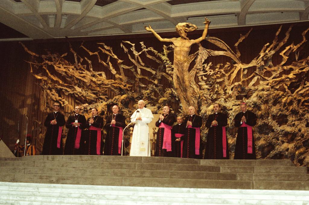 17/05/1980 - Giovanni Paolo II con i vescovi umbri